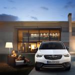 Opel Crossland X Turbo 2017 года